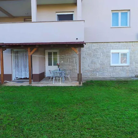 In Fazana/istrien 8621 Apartment *